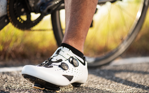 Kerékpáros lábbelik – miért cseréljük le a tornacipő kerékpáros cipőre, és hogyan válasszuk ki a megfelelőt?
