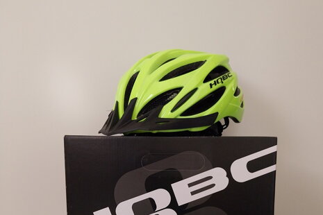 Hogyan válasszuk ki a megfelelő kerékpáros sisakot